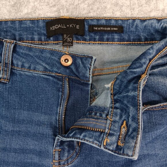 Kendall + Kylie The Ultra Babe Skinny 11/30 Midrise Distressed Denim Slim Fit​​ - Picture 6 of 16